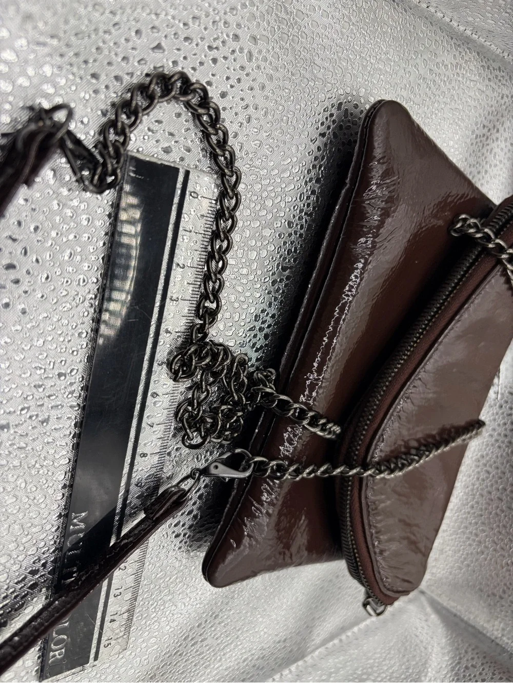 Bag of the 2026 Season! HOBO CrossbodyPatent Leather with Chain Strap